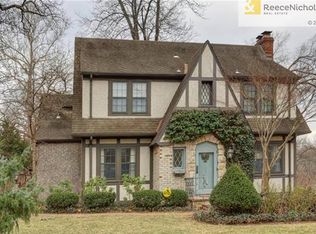 1911 W 49th St, Westwood Hills, KS 66205