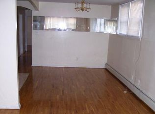 10702 Van Wyck Expy #1, South Richmond Hill, NY 11419