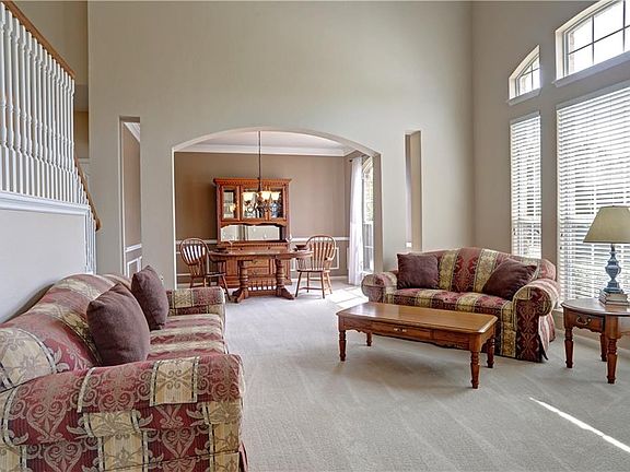 2nd image of 609 Baltusrol Cir