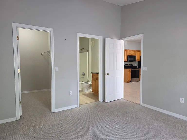 826 Grand Regency Point #202 — Photo 17