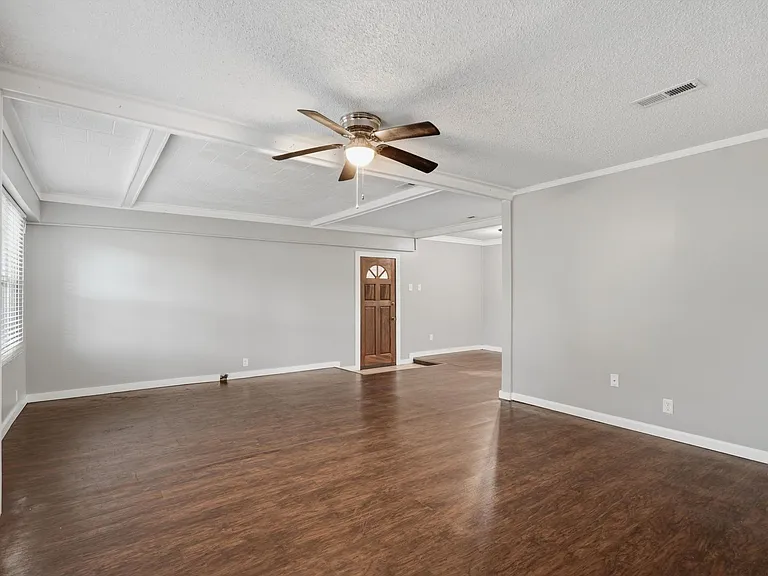108 Hillside Rd SW — Photo 5