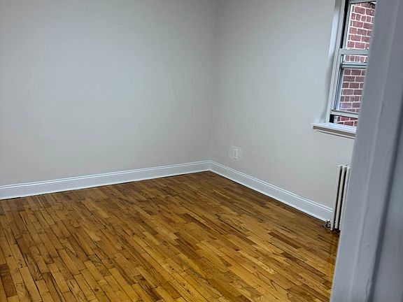 3rd image of 68-45 Cloverdale Blvd #2B