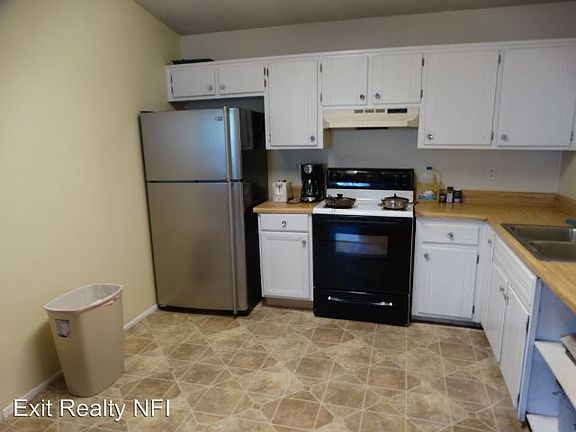 3rd image of 4521 Tradewinds Pl