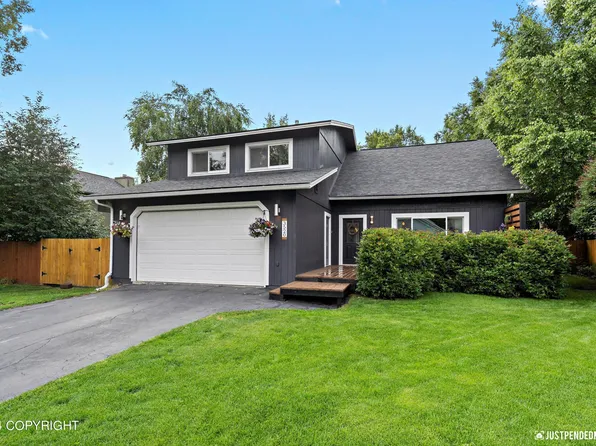 3520 Spinnaker Dr, Anchorage, AK 99516