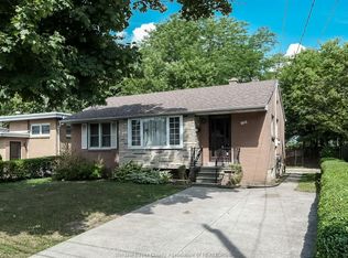 1158 Dot Ave, Windsor, ON N9C3J1