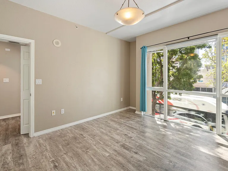 1240 India St #101 — Photo 24