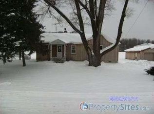 5375 W Us Highway 12, Buchanan, MI 49107