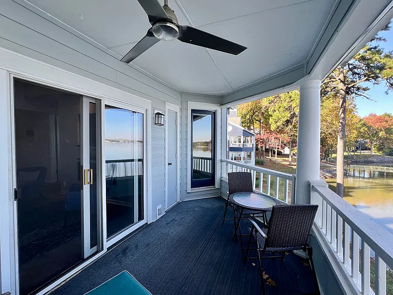 366 Northwest Dr — Photo 23