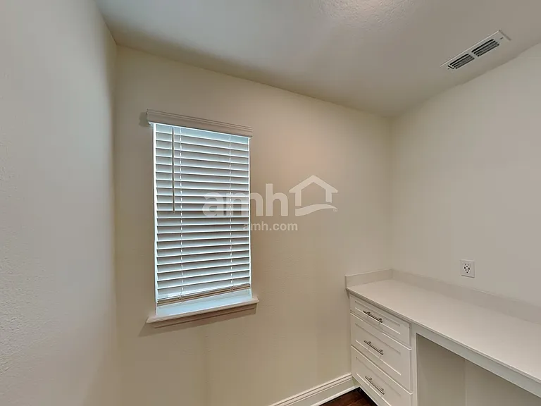 6210 Little Bluff Cir — Photo 12
