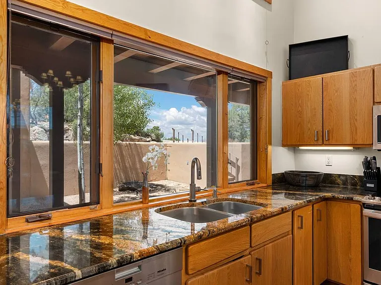 26 Camino Caruso — Photo 23