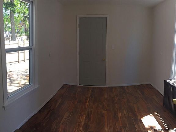 4th image of 58 Van Deusen St