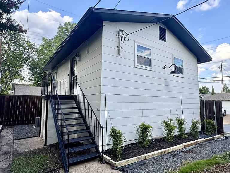 6263 Goliad Ave — Photo 31