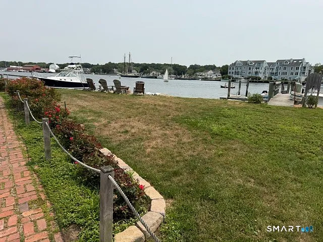 14 Pearl St — Photo 25