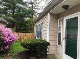 4272 Hampton Rdg, Lexington, KY 40514