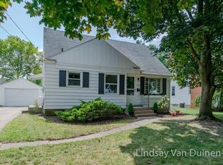 1236 Kelsey St NE, Grand Rapids, MI 49505