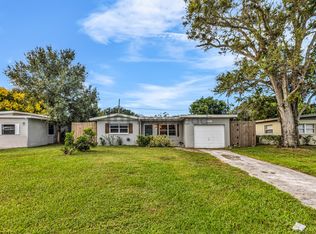 1941 Ridgewood Dr, Clearwater, FL 33763