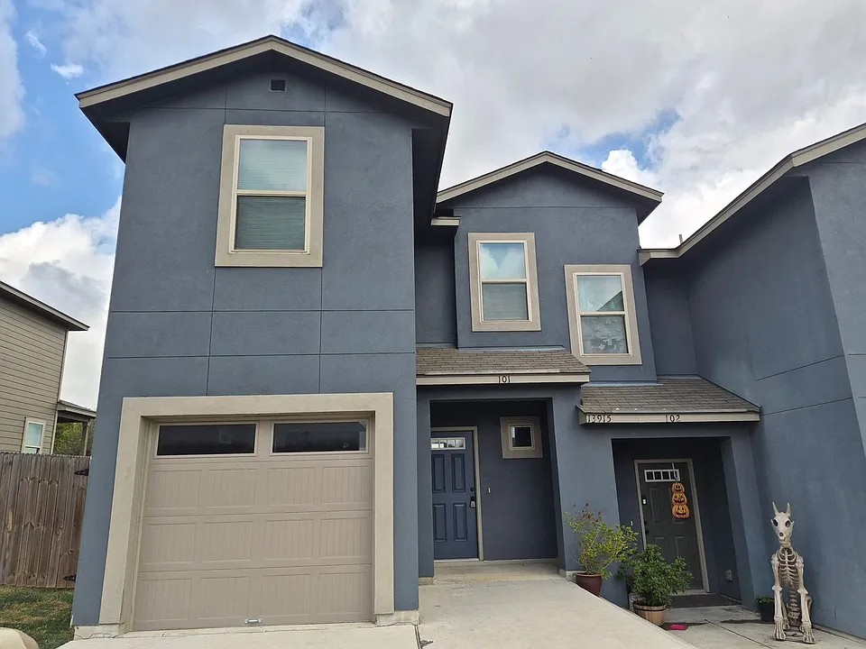 13915 Annas Way #101