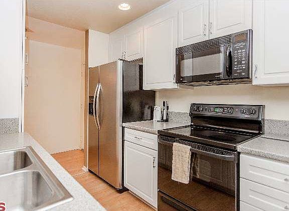 5th image of 8535 W West Knoll Dr APT 201