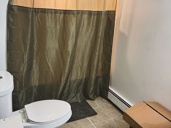 5th image of 108 Spring Valley St Floor 1