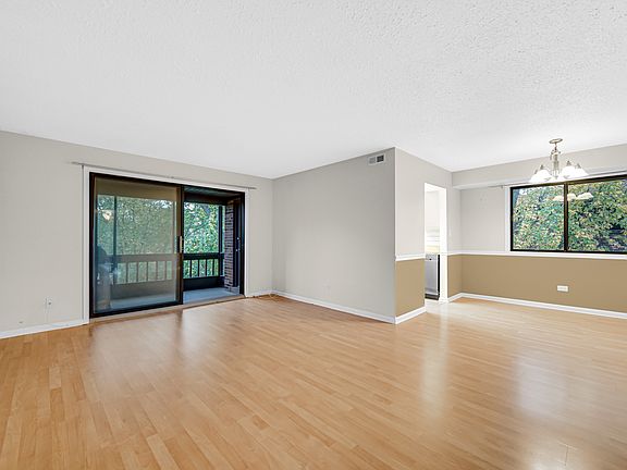 5th image of 15129 Quail Hollow Drive #305