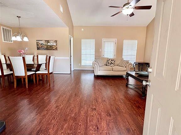 4th image of 18738 Shannon Glen Ln