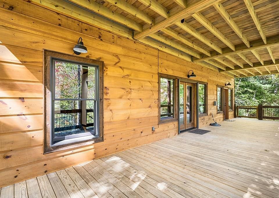 2nd image of 217 Goldmine Rd