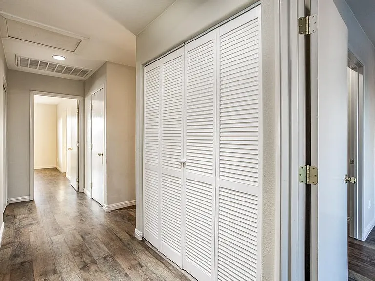 2609 Los Palos St — Photo 31