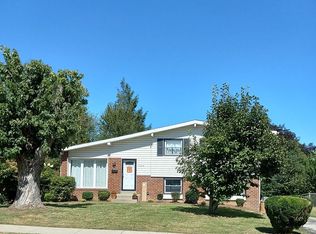 409 Milford Rd, Broomall, PA 19008