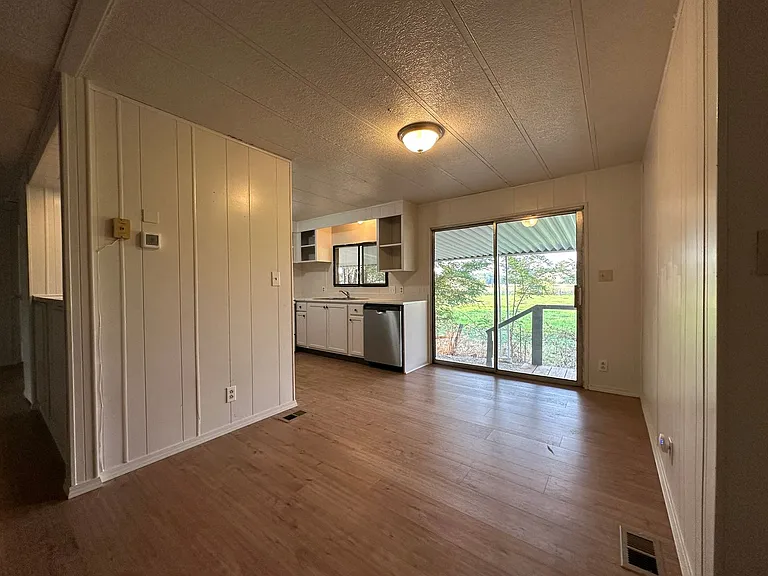 2511 Hanna Ave — Photo 5