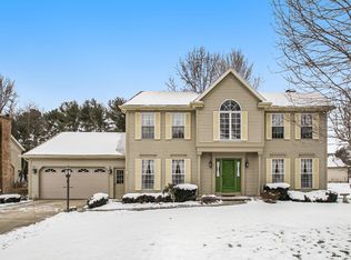 51933 Sand Pointe Ct, Granger, IN