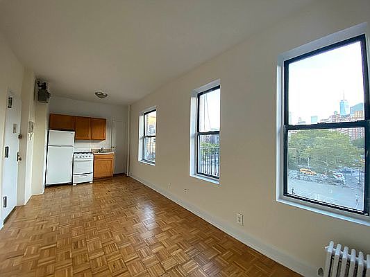 1st image of 260 6th Ave #19