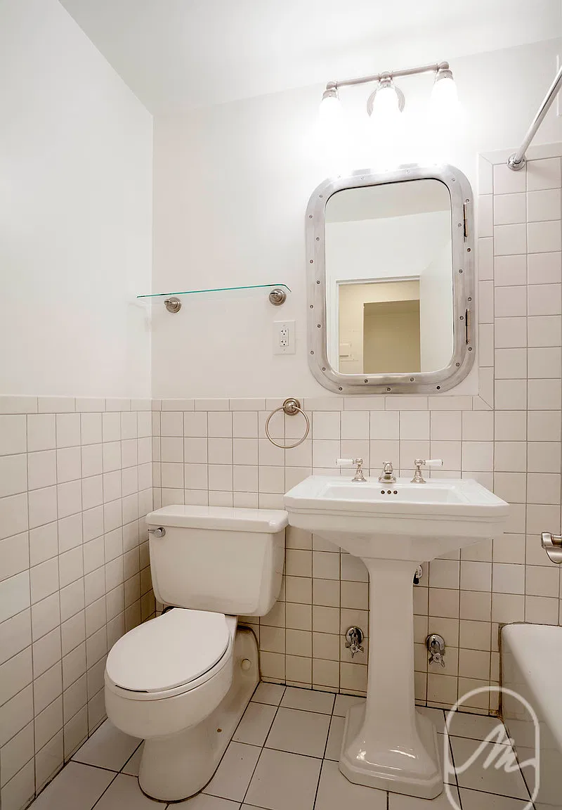 43 West 16th Street — Photo 4