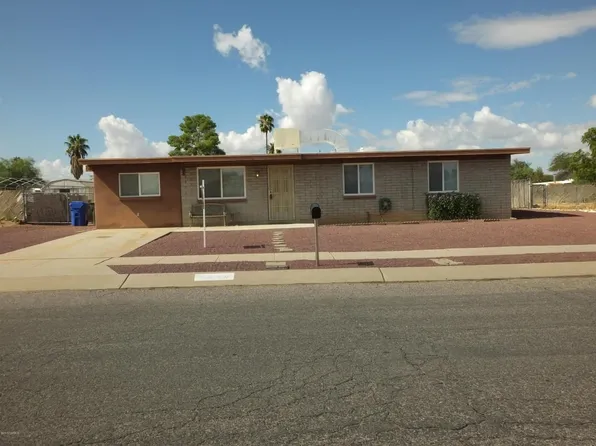 7550 E Apple Tree Dr, Tucson, AZ 85730