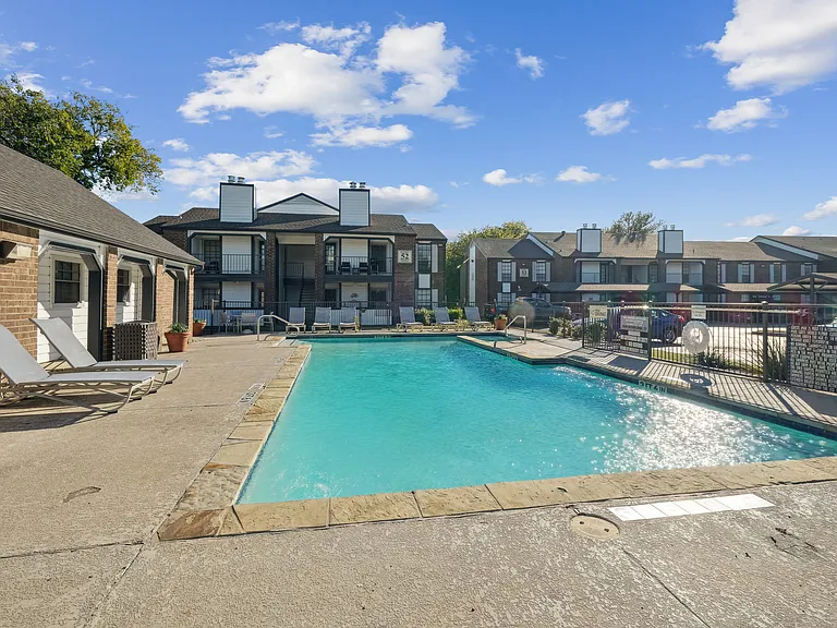 The Arbors of Euless Apartments — Photo 33