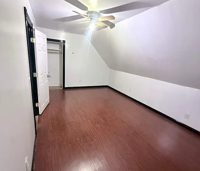 110 Pleasant St #3 — Photo 6