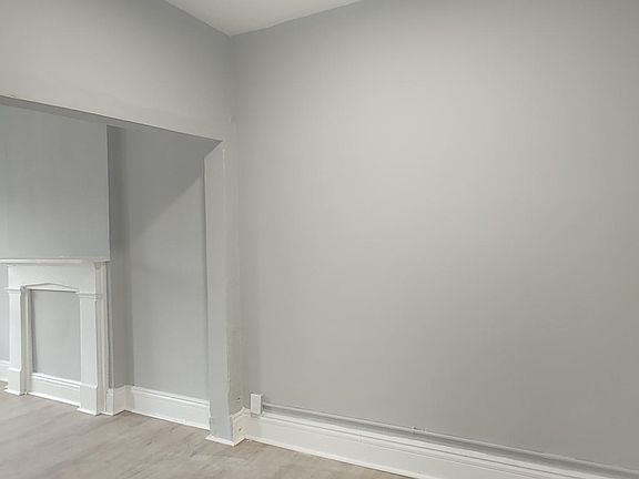 4th image of 494 Broadway