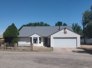 1511 Lundy Ln SW, Albuquerque, NM 87105