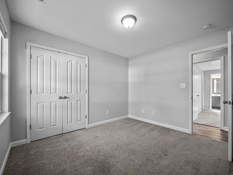 312 Reid Ct N — Photo 16