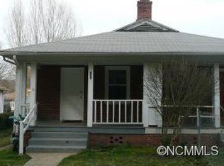 209&211 Dennis St, Swannanoa, NC 28778