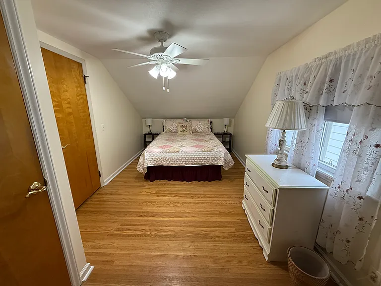 Arbordale Ave — Photo 18