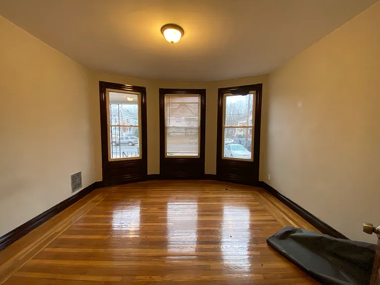 624 Dixwell Ave #A — Photo 8