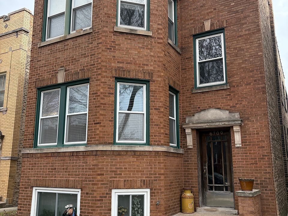 1st image of 6709 N Campbell Ave #1