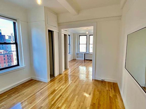 3rd image of 42 W 72nd St APT 9b