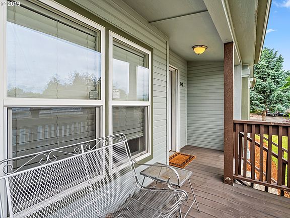 3rd image of 1870 Heartwood Dr