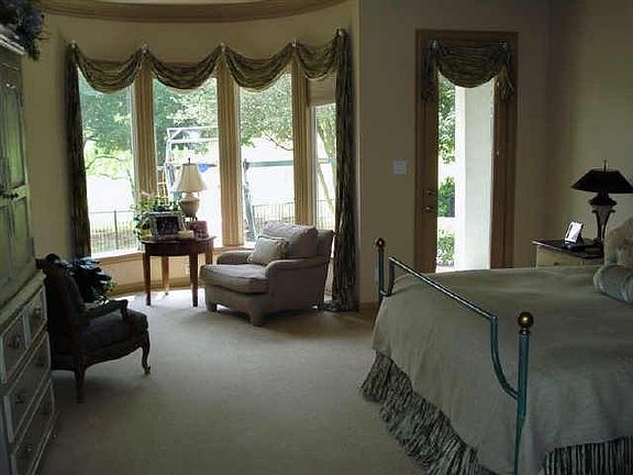 5th image of 1616 Nelson Dr