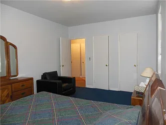 Rented by R New York