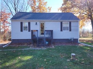 1237 Woods Dr, Tallmadge, OH