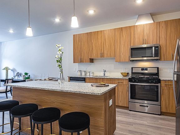 5th image of 36 Washington Ave #529