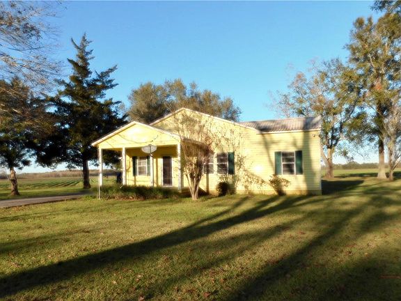 2nd image of 1544 Highway 1185