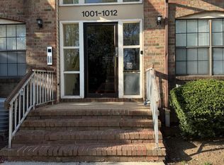 1008 Hidden Village Dr, Perth Amboy, NJ 08861